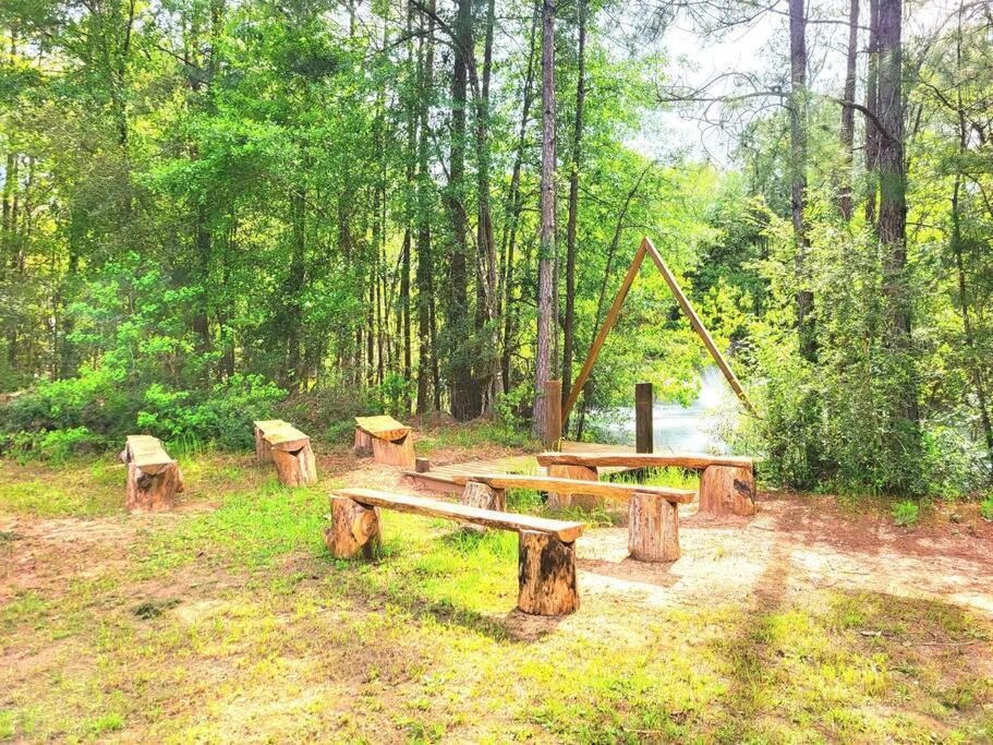 Waterfront Houston Hide Out In A Magical Forest Waller Zewnętrze zdjęcie